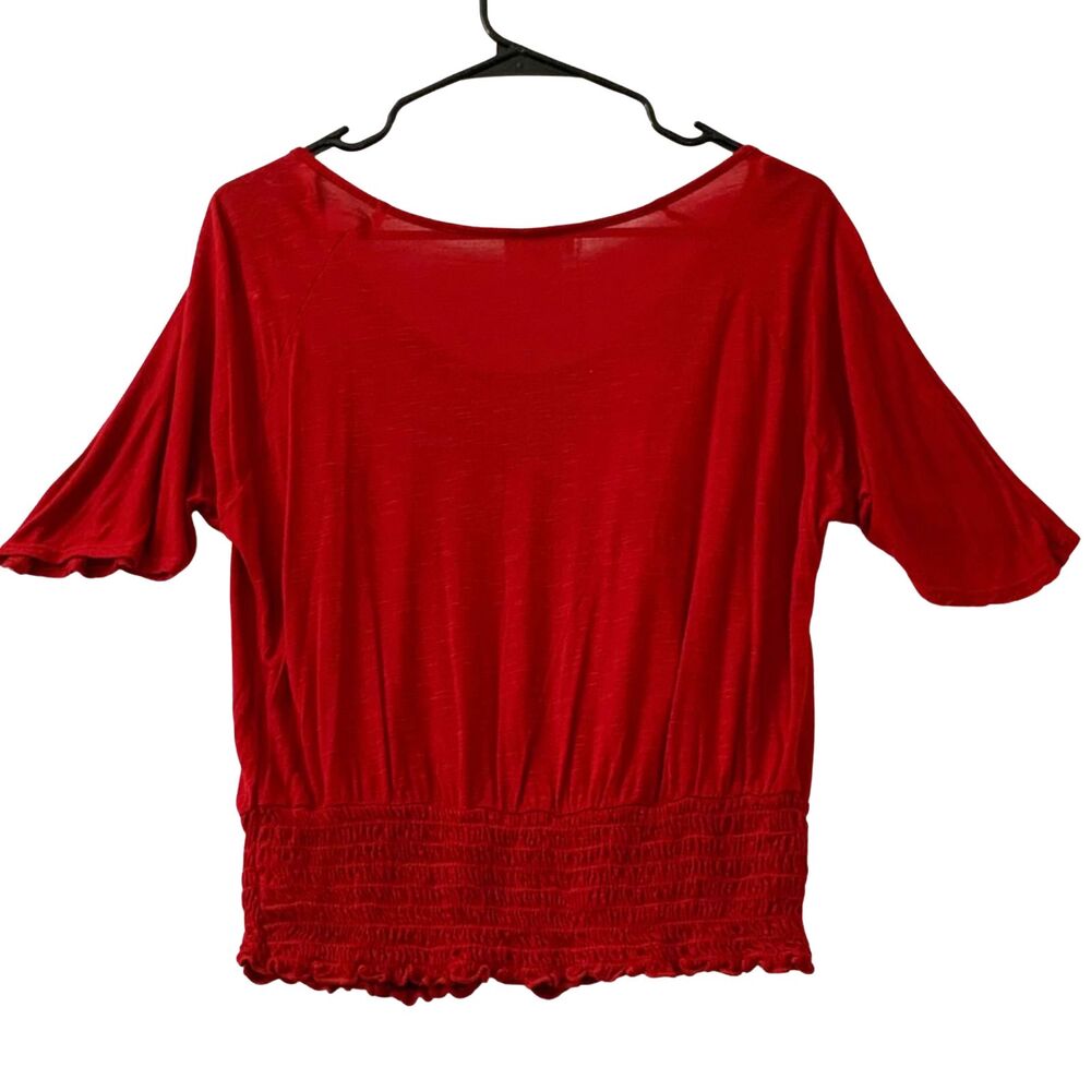 Lavish Elegant Stylish Red Short Sleeve Scoop Neck Blouse Women's Size S - Picture 2 of 4